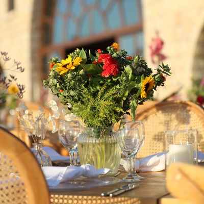 villa-rousse-flower-vase